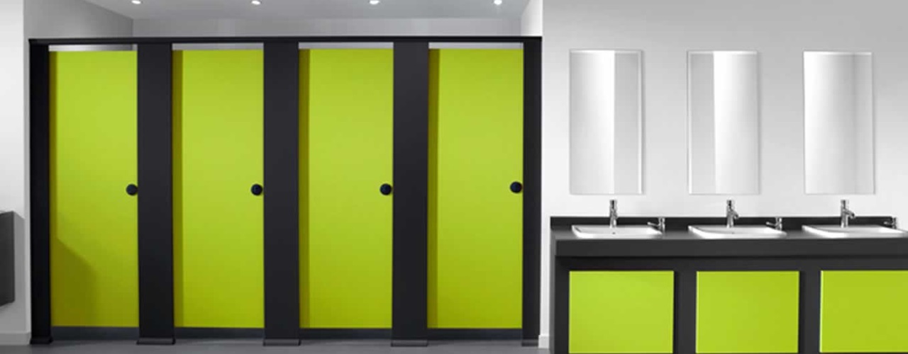cubicle toilet