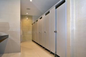 partisi toilet semarang